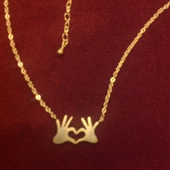 New Heart Necklace - Picture 4 of 7